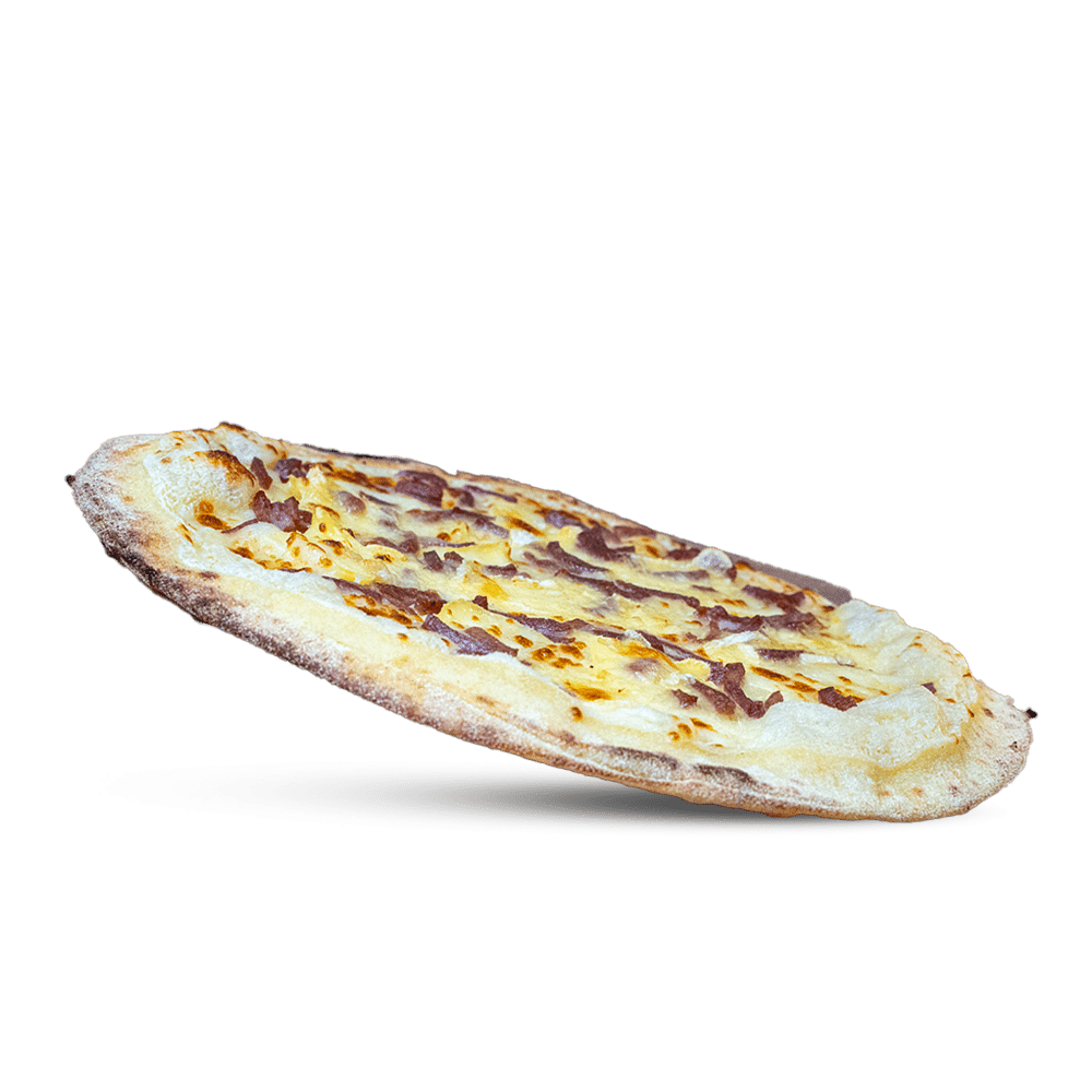 Pizza savoyarde Sauce crème, lardons, pommes de terre, reblochon, mozzarella râpée, sauce fromagère, herbes de Provence disponible chez plan pizza